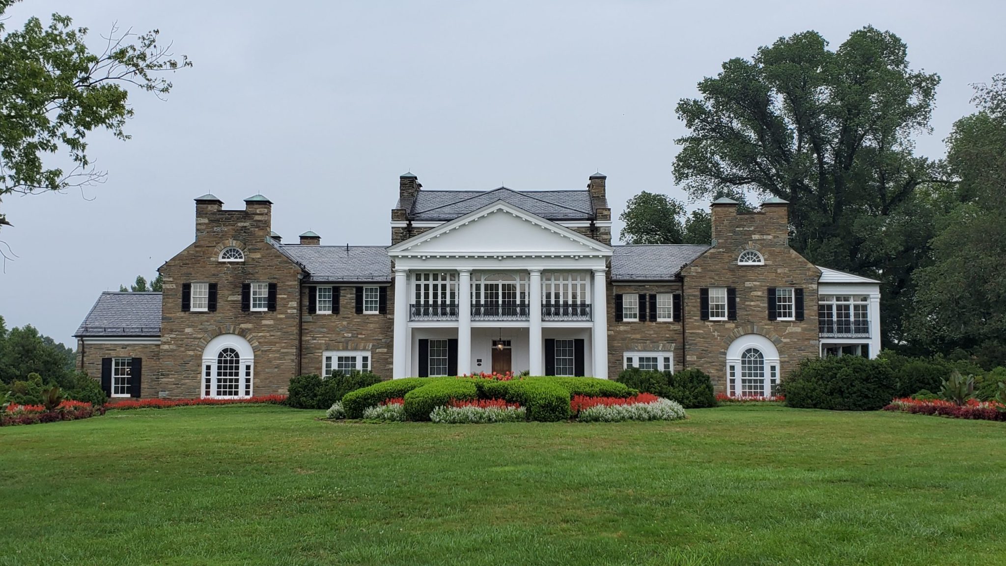 Glenview Manor